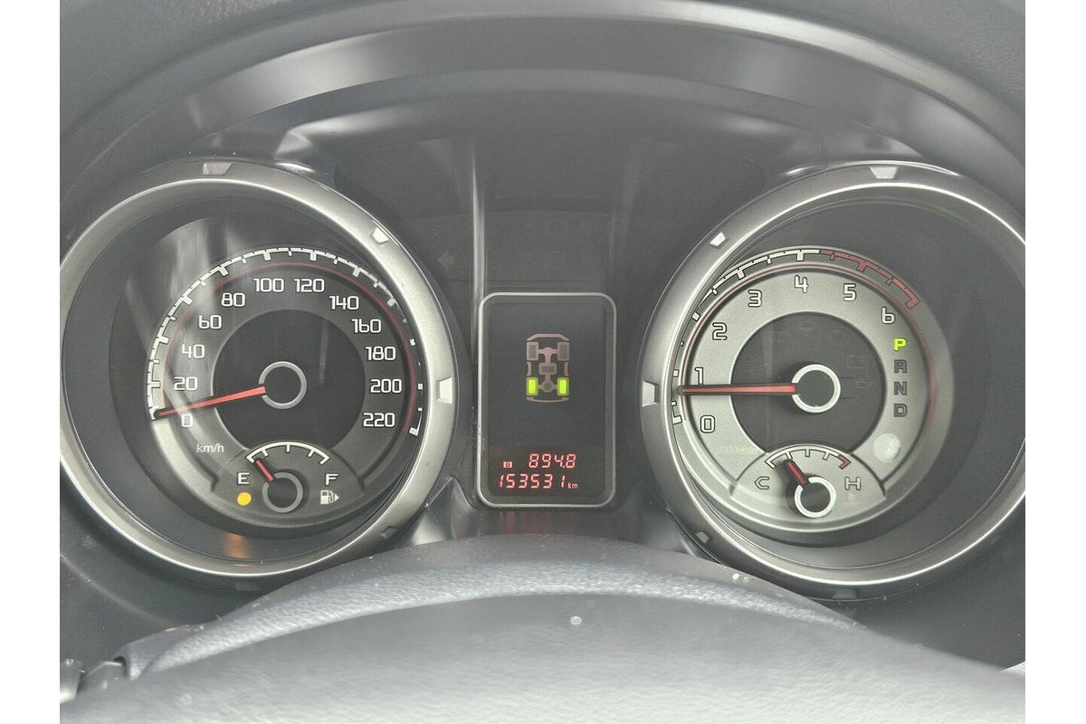 2015 Mitsubishi Pajero Exceed NX