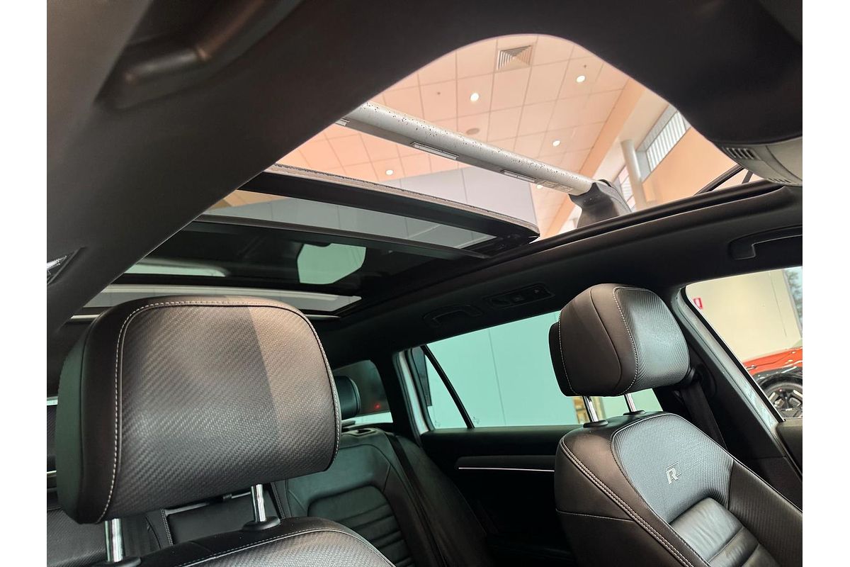 2018 Volkswagen Passat 206TSI R-Line B8