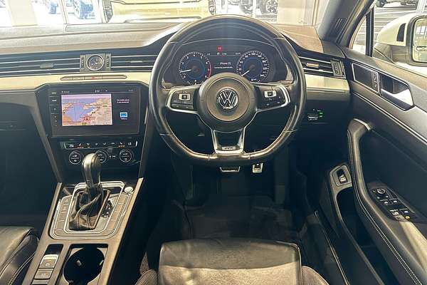 2018 Volkswagen Passat 206TSI R-Line B8