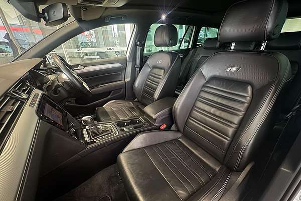 2018 Volkswagen Passat 206TSI R-Line B8