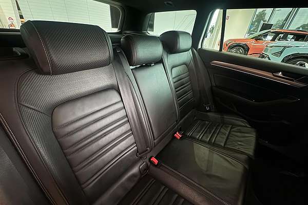 2018 Volkswagen Passat 206TSI R-Line B8