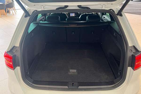 2018 Volkswagen Passat 206TSI R-Line B8