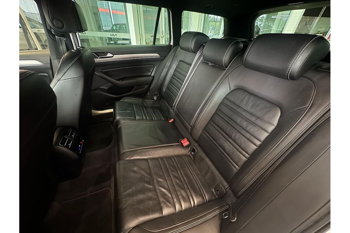 2018 Volkswagen Passat 206TSI R-Line B8