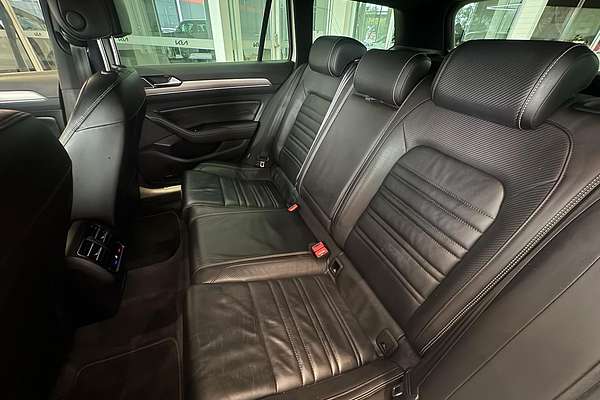 2018 Volkswagen Passat 206TSI R-Line B8