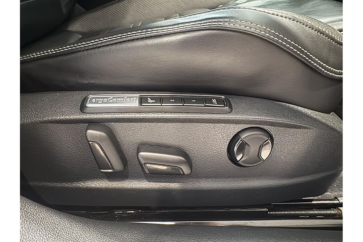 2018 Volkswagen Passat 206TSI R-Line B8