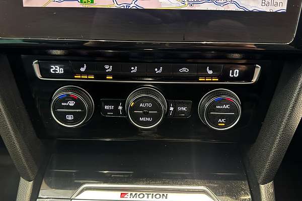 2018 Volkswagen Passat 206TSI R-Line B8