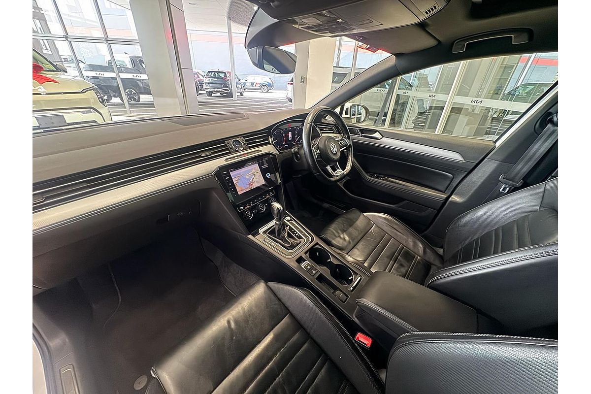 2018 Volkswagen Passat 206TSI R-Line B8