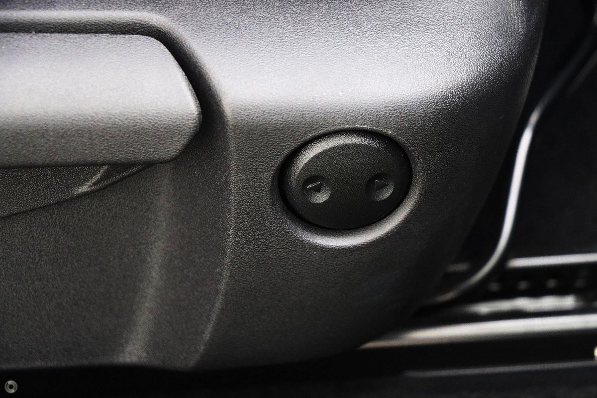 2025 Nissan X-TRAIL ST T33