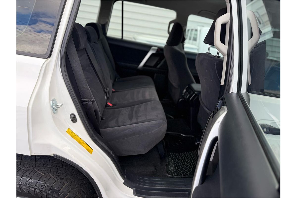 2017 Toyota Landcruiser Prado GX GDJ150R
