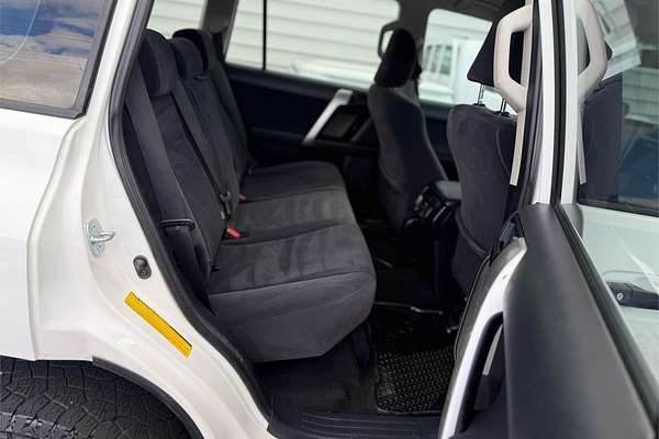 2017 Toyota Landcruiser Prado GX GDJ150R