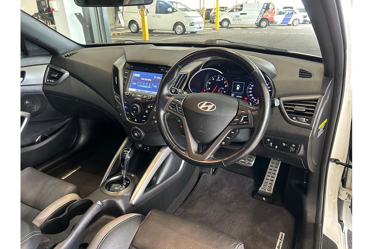 2015 Hyundai Veloster SR Turbo + FS4 Series II