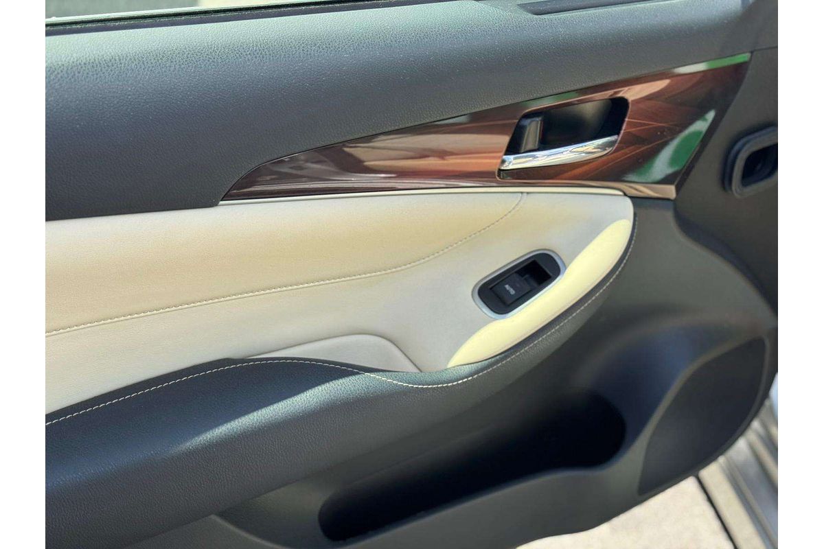 2013 Toyota Crown ROYAL SALOON