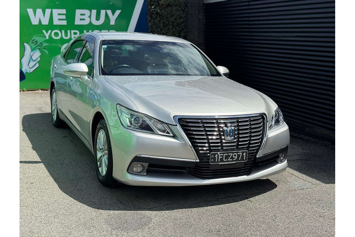 2013 Toyota Crown ROYAL SALOON