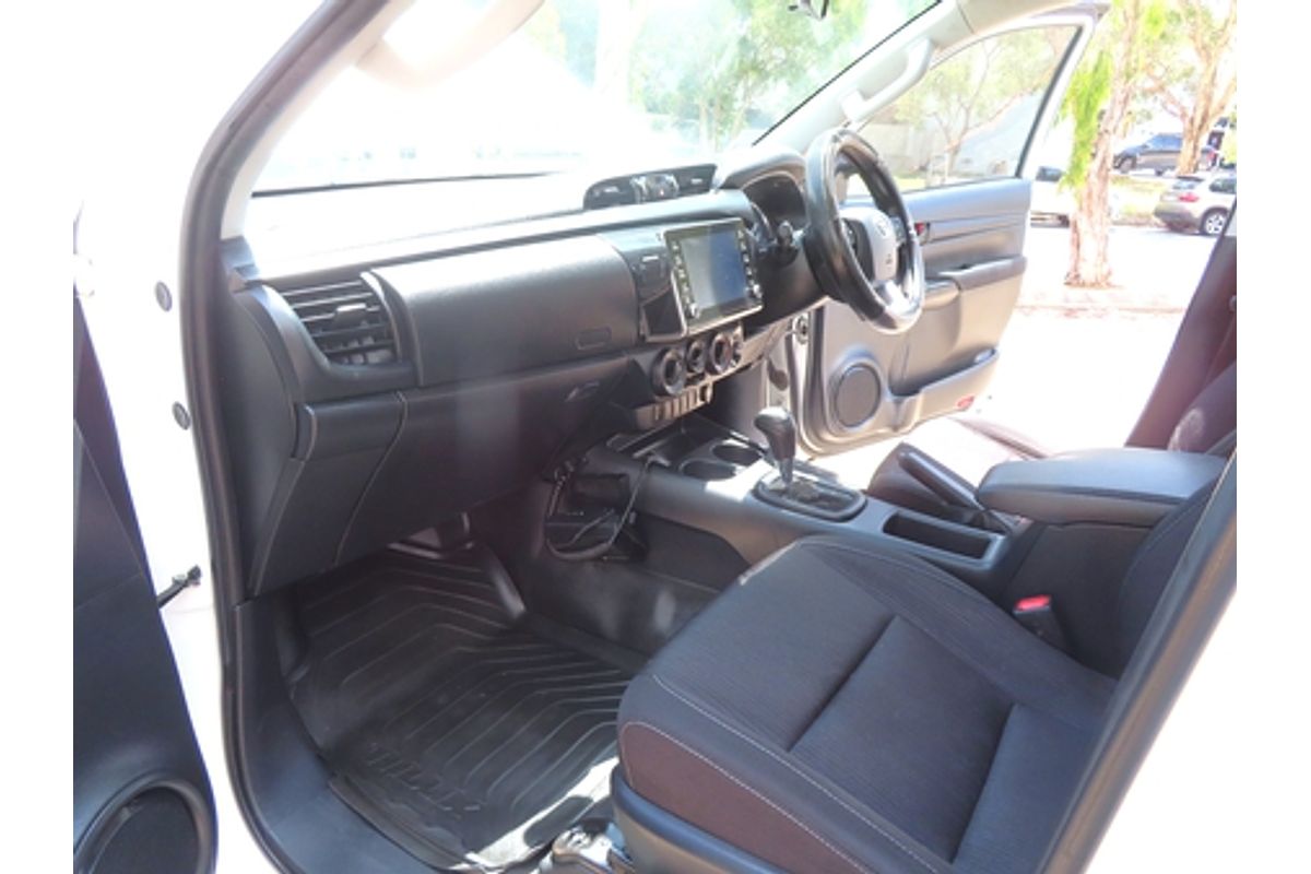 2020 Toyota Hilux SR GUN126R 4X4