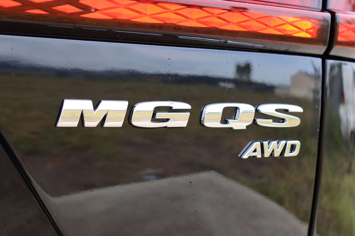 2025 MG QS