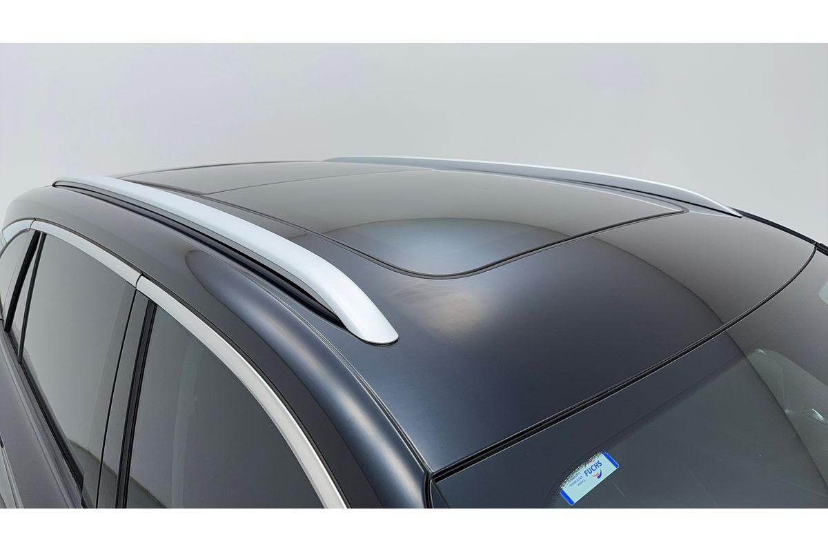 2024 MG HS Essence AS33