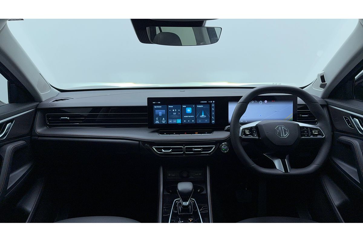 2024 MG HS Essence AS33