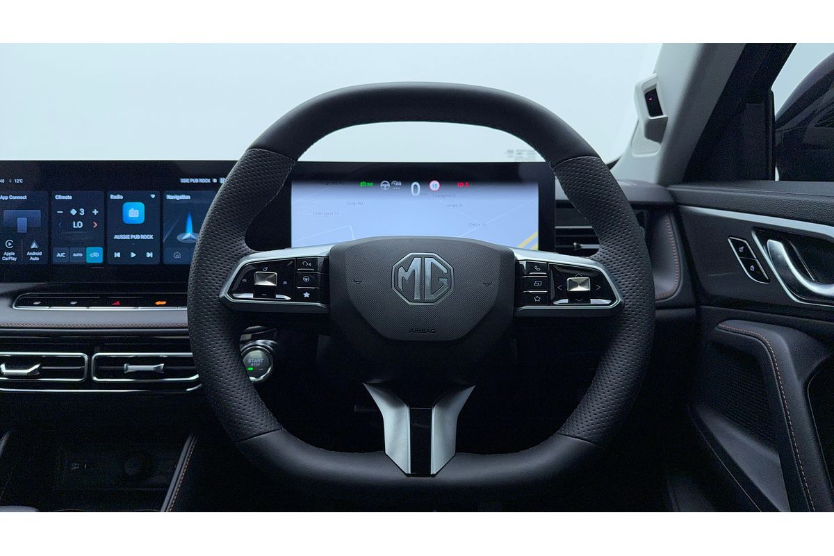 2024 MG HS Essence AS33