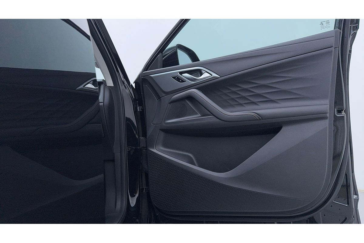 2024 MG HS Essence AS33