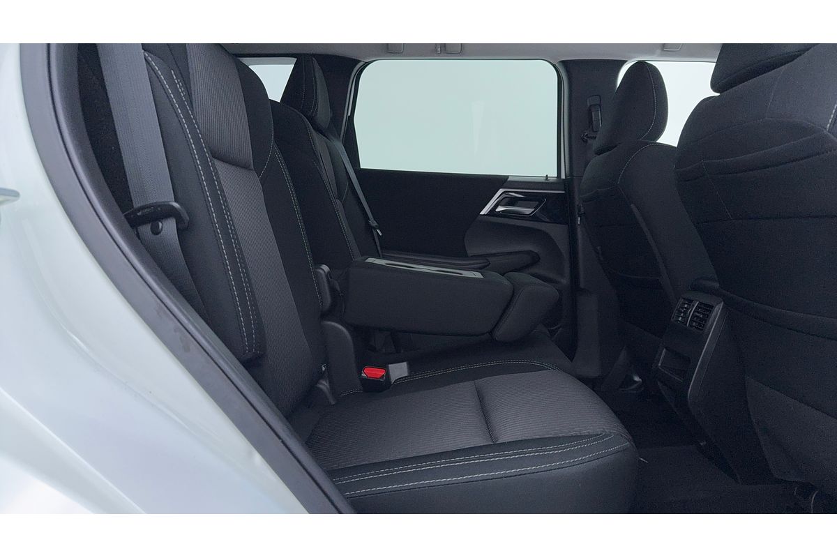 2023 Mitsubishi Outlander LS ZM