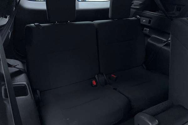 2023 Mitsubishi Outlander LS ZM