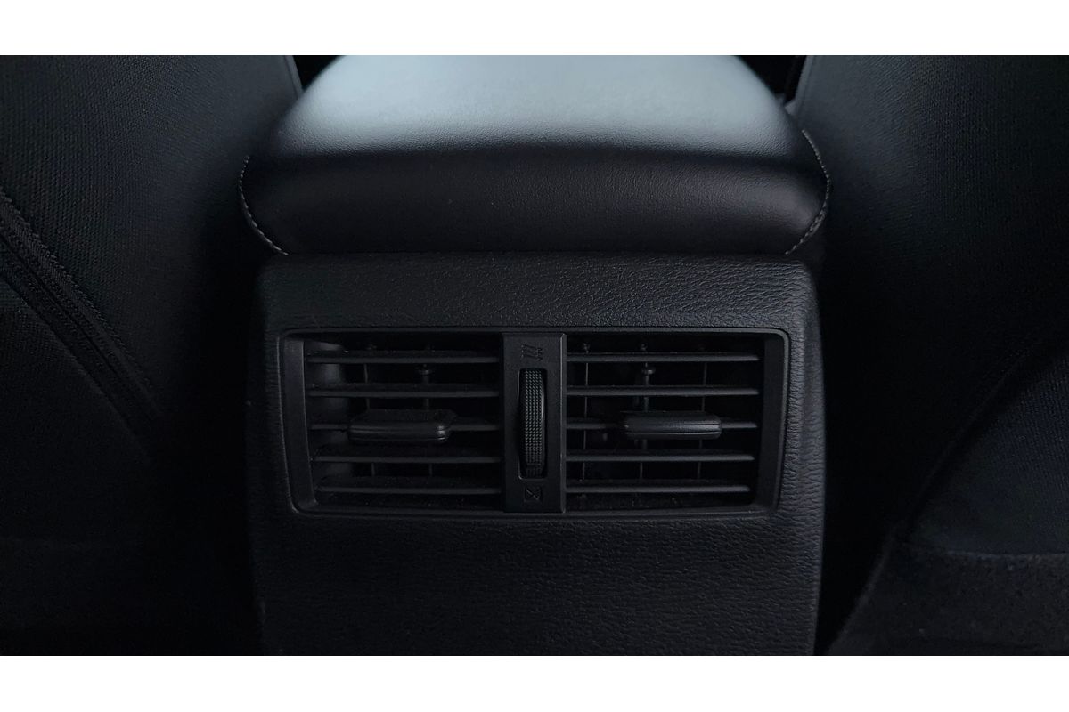 2023 Mitsubishi Outlander LS ZM