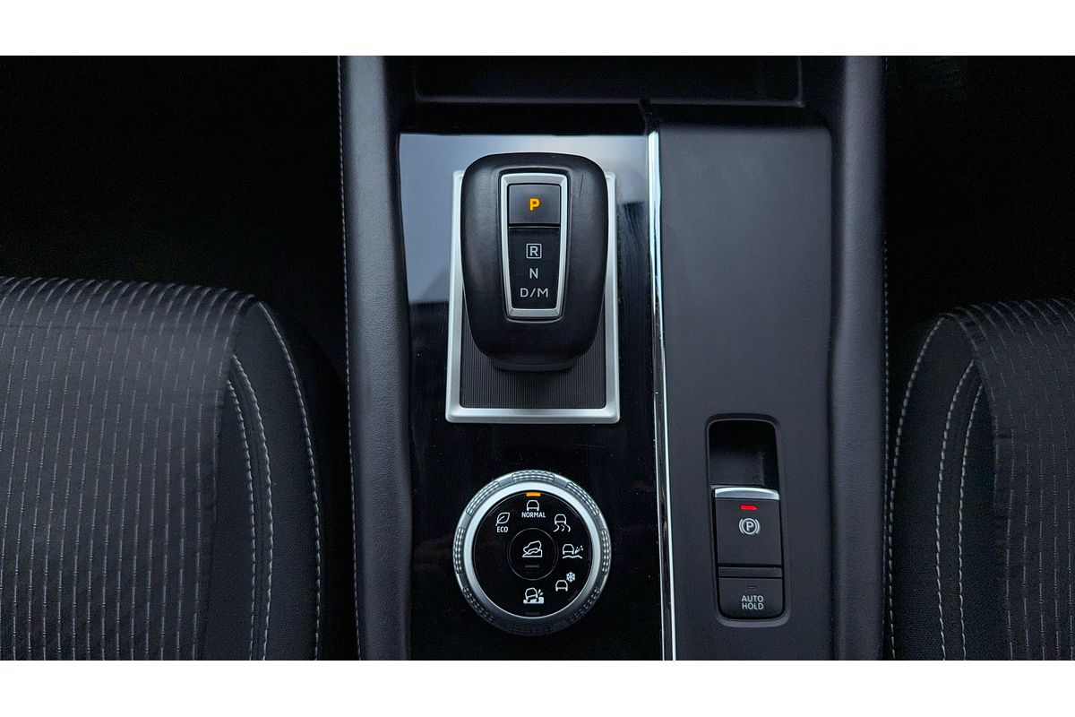 2023 Mitsubishi Outlander LS ZM