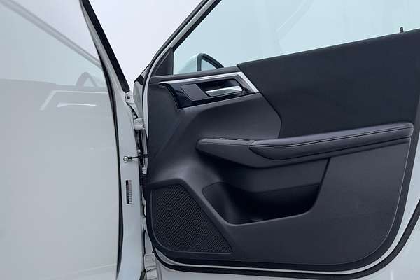 2023 Mitsubishi Outlander LS ZM