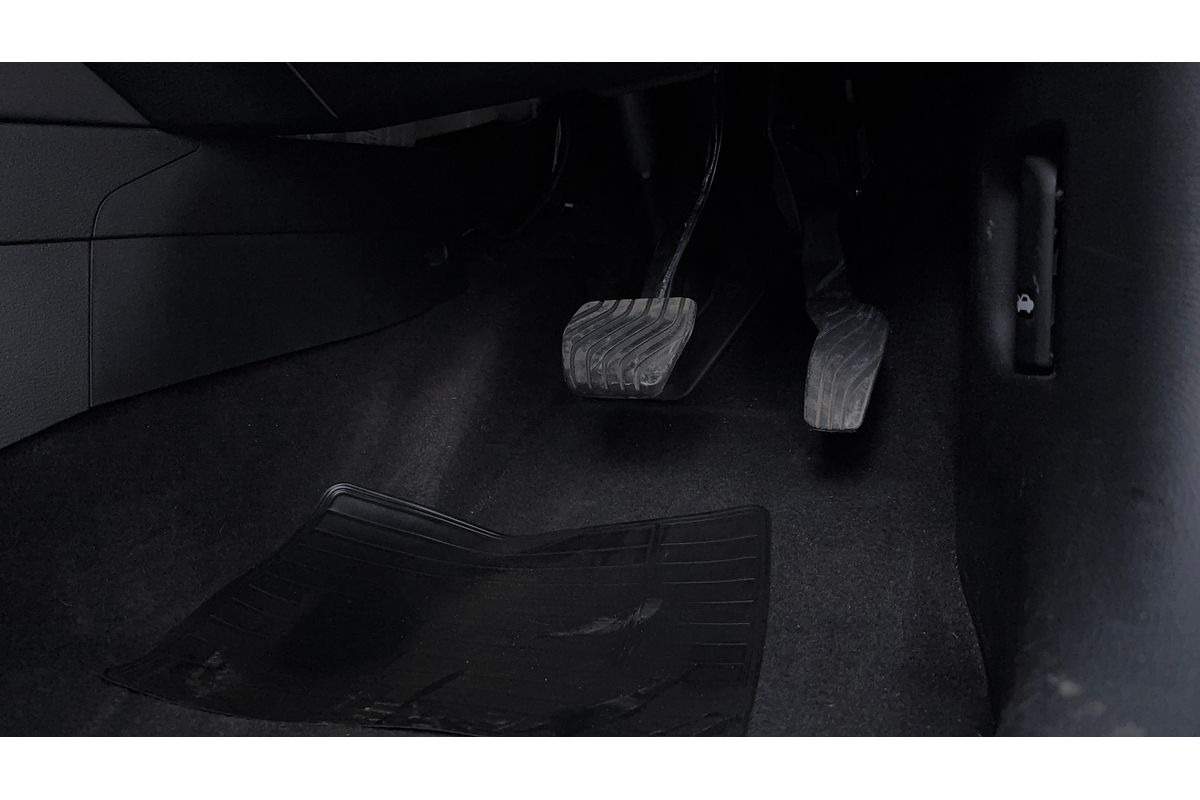 2023 Mitsubishi Outlander LS ZM