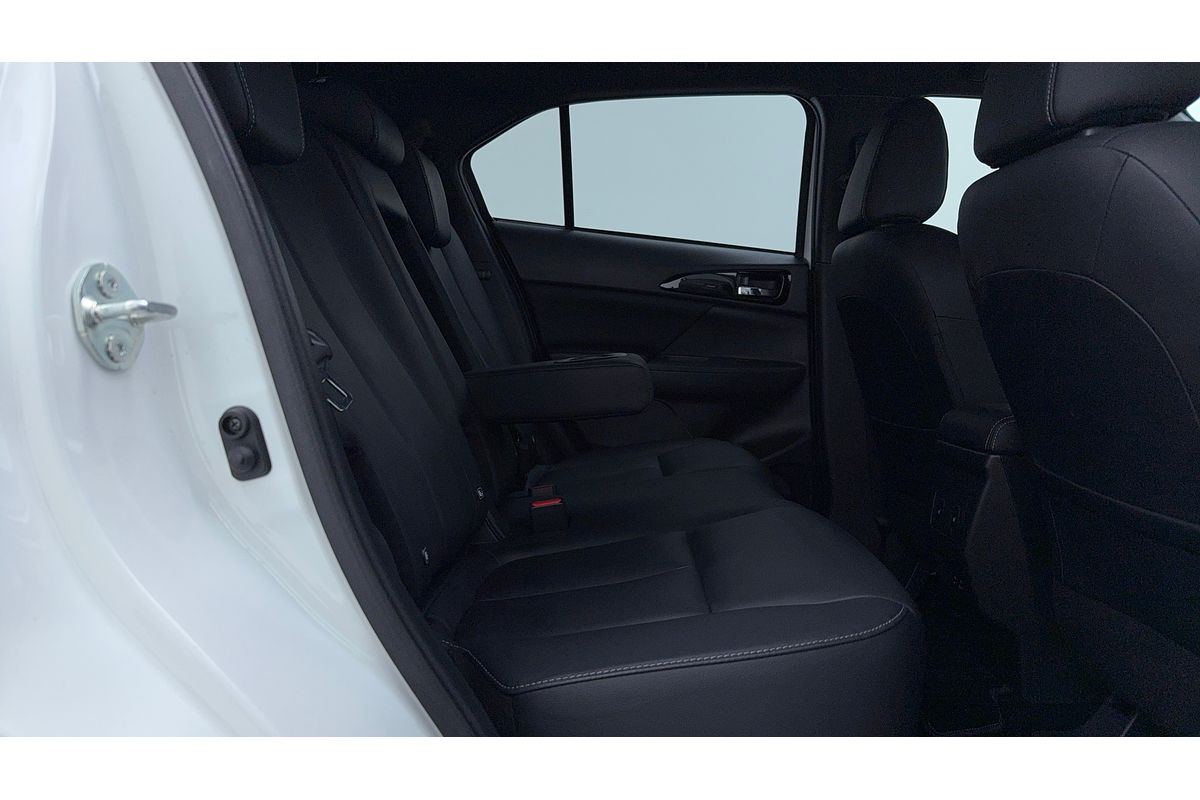 2024 Mitsubishi Eclipse Cross PHEV Exceed YB