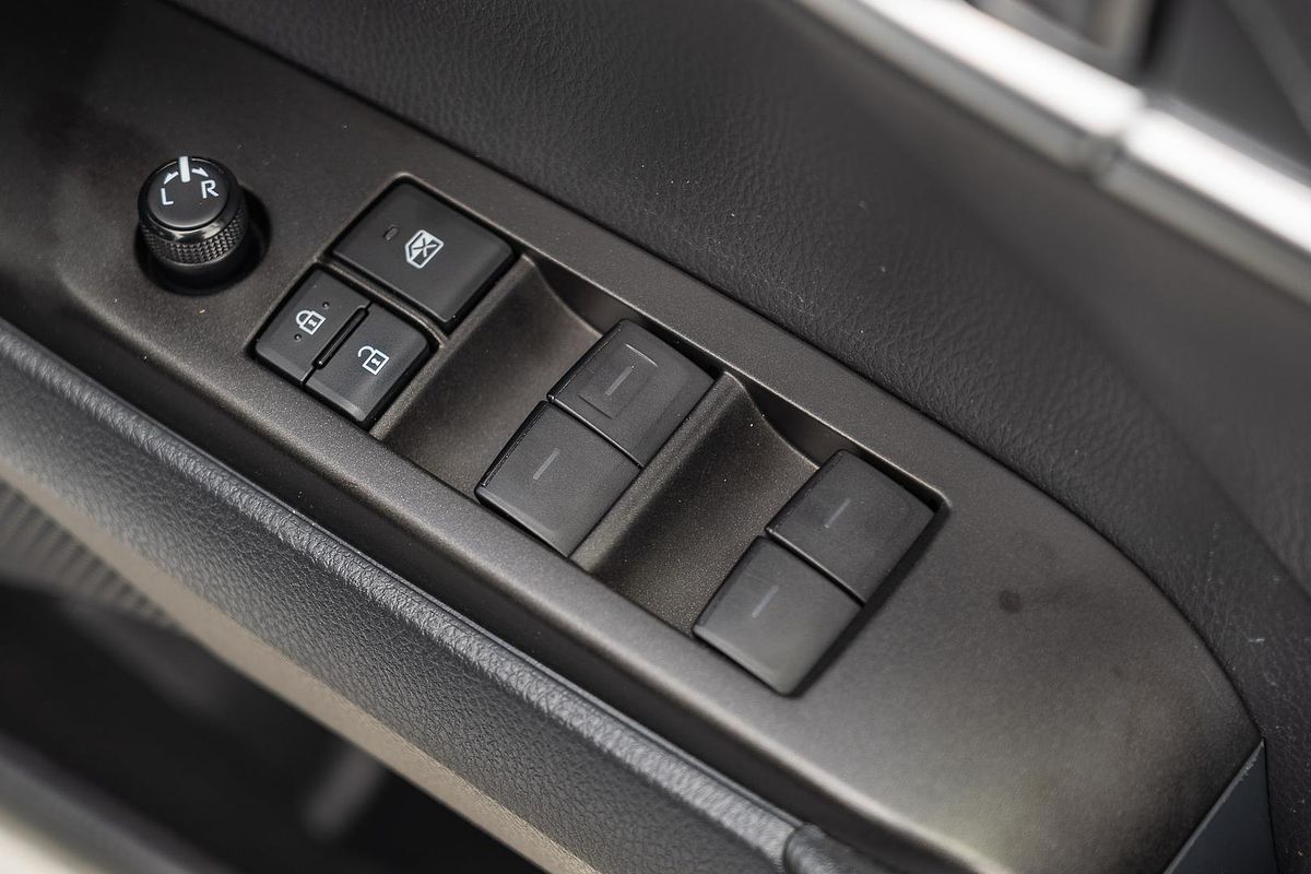 2023 Toyota Camry Ascent AXVH70R