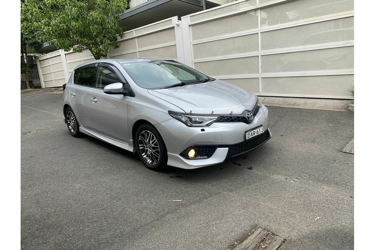 2015 Toyota Corolla ZR ZRE182R