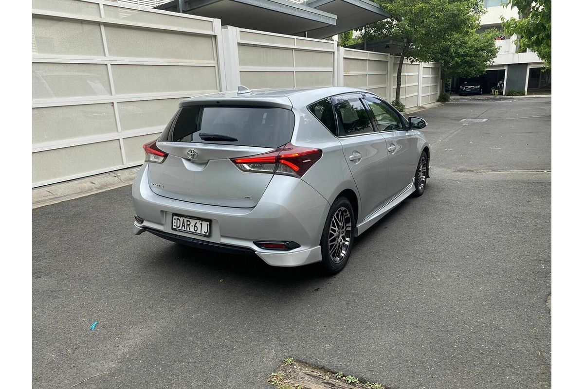 2015 Toyota Corolla ZR ZRE182R