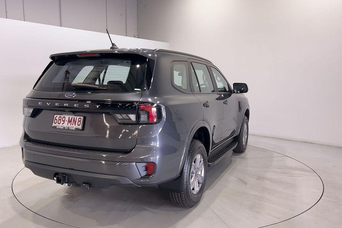 2024 Ford Everest Ambiente 2.0L