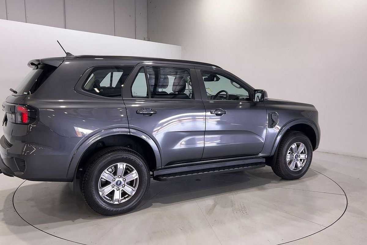 2024 Ford Everest Ambiente 2.0L