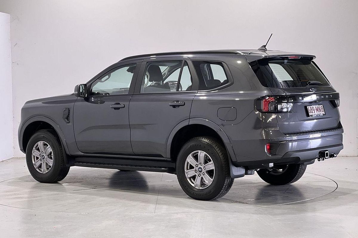 2024 Ford Everest Ambiente 2.0L