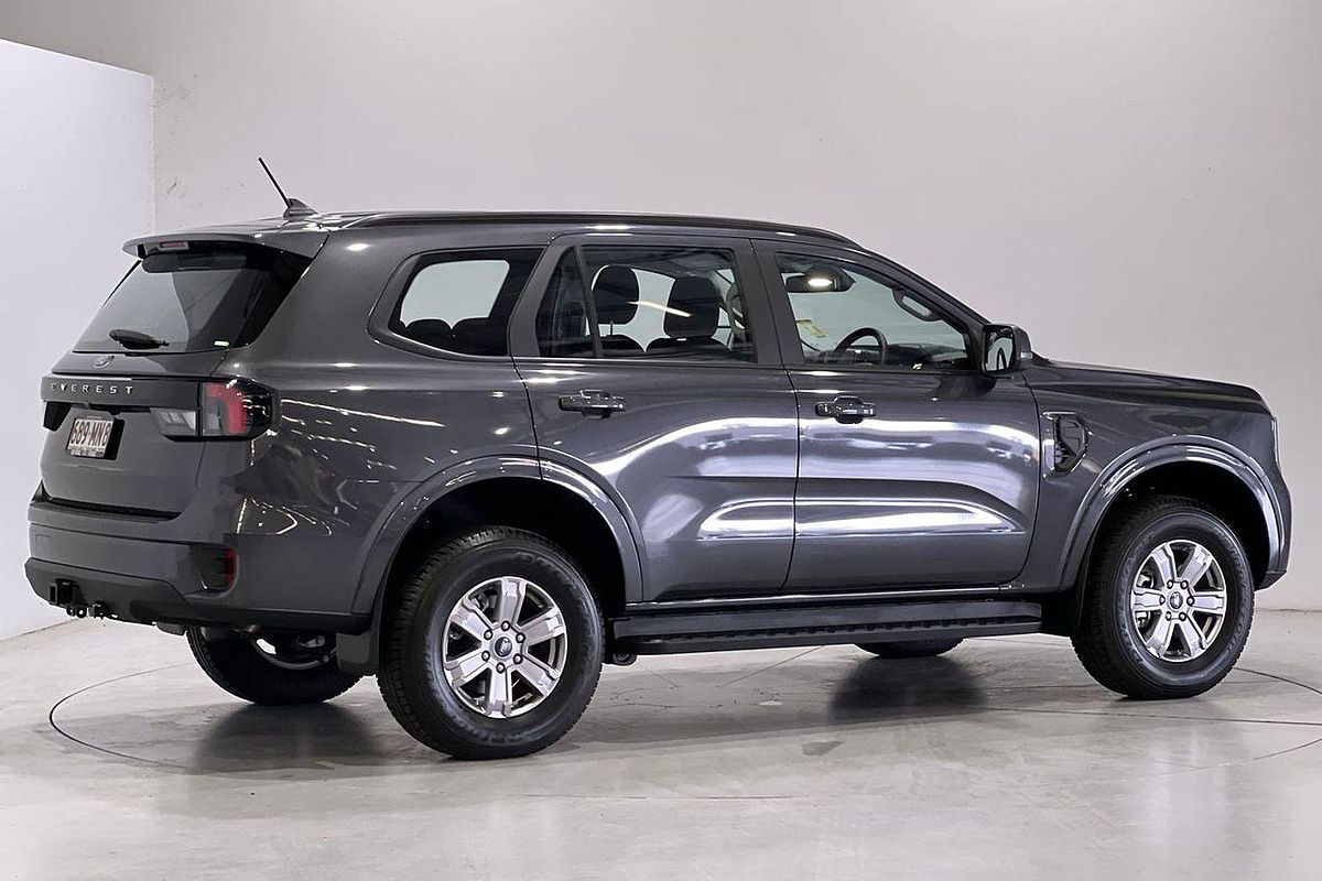2024 Ford Everest Ambiente 2.0L