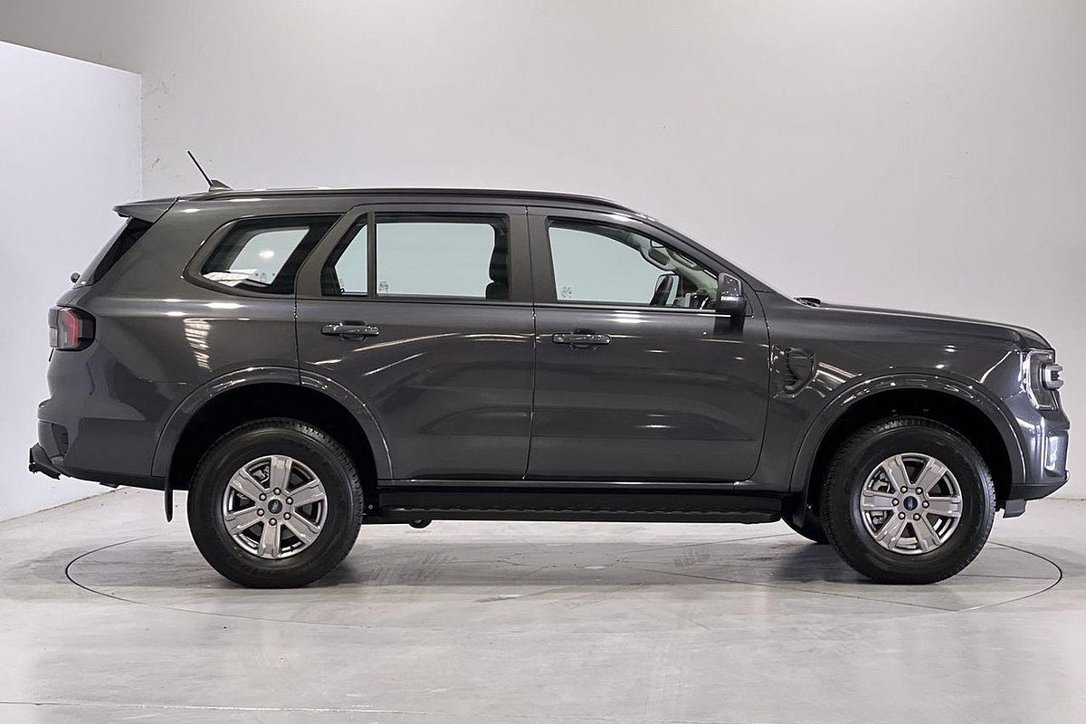 2024 Ford Everest Ambiente 2.0L