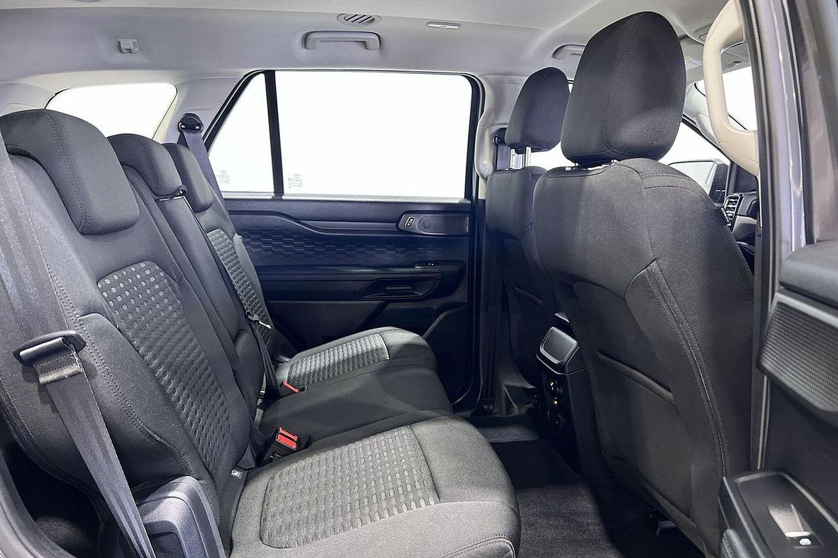 2024 Ford Everest Ambiente 2.0L