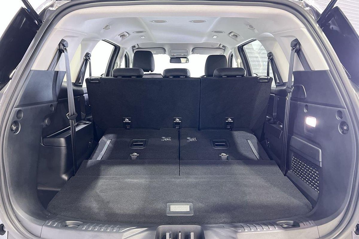 2024 Ford Everest Ambiente 2.0L