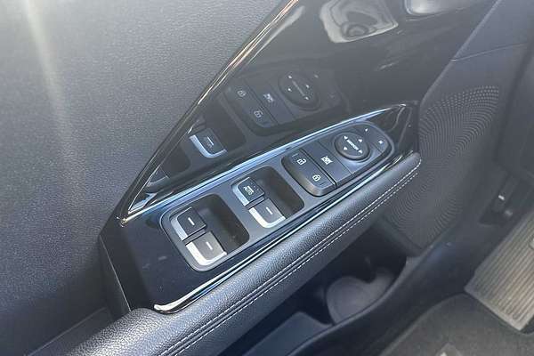 2022 Kia Niro LXS SE