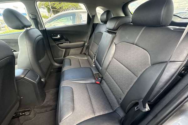 2022 Kia Niro LXS SE