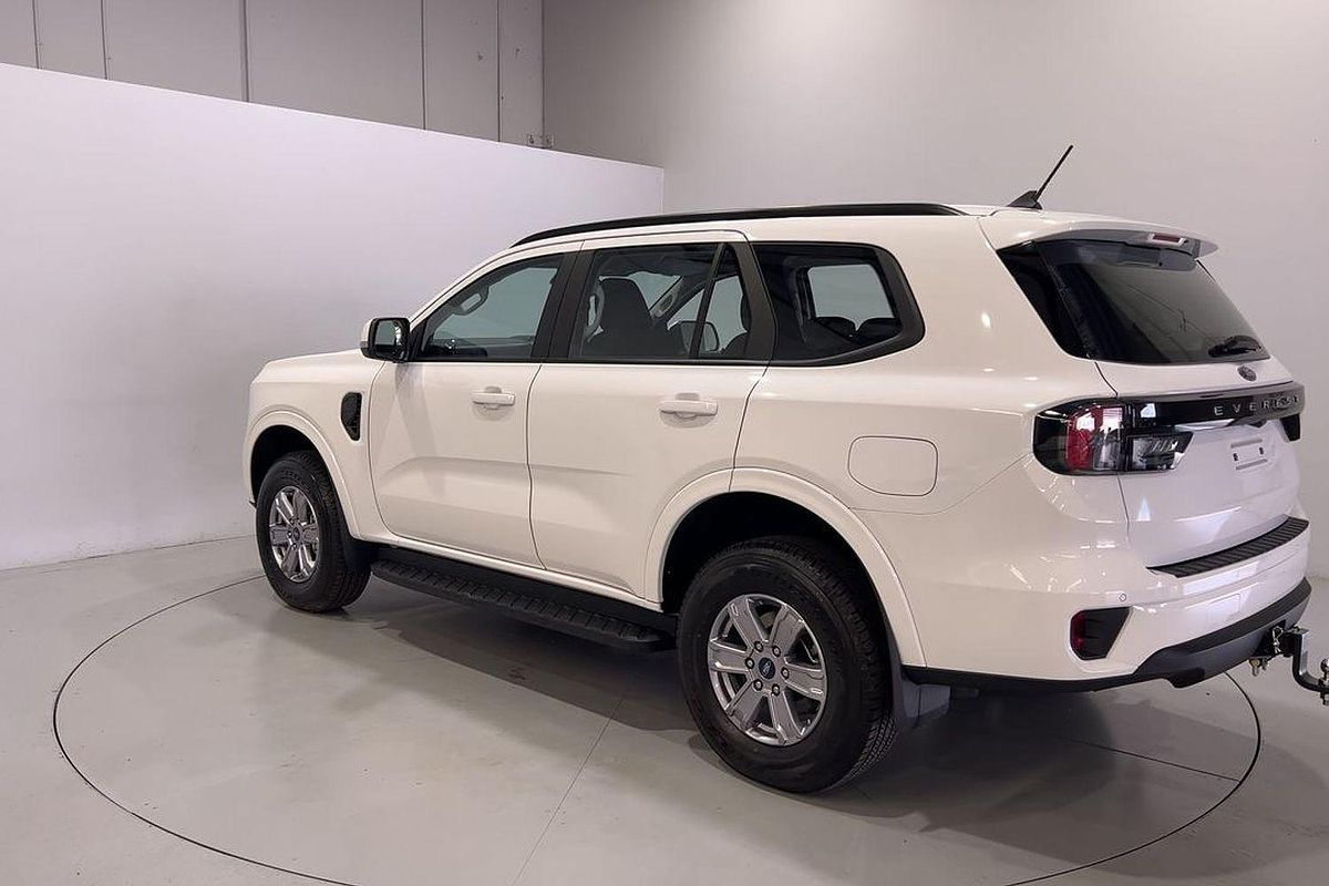 2024 Ford Everest Ambiente 2.0L