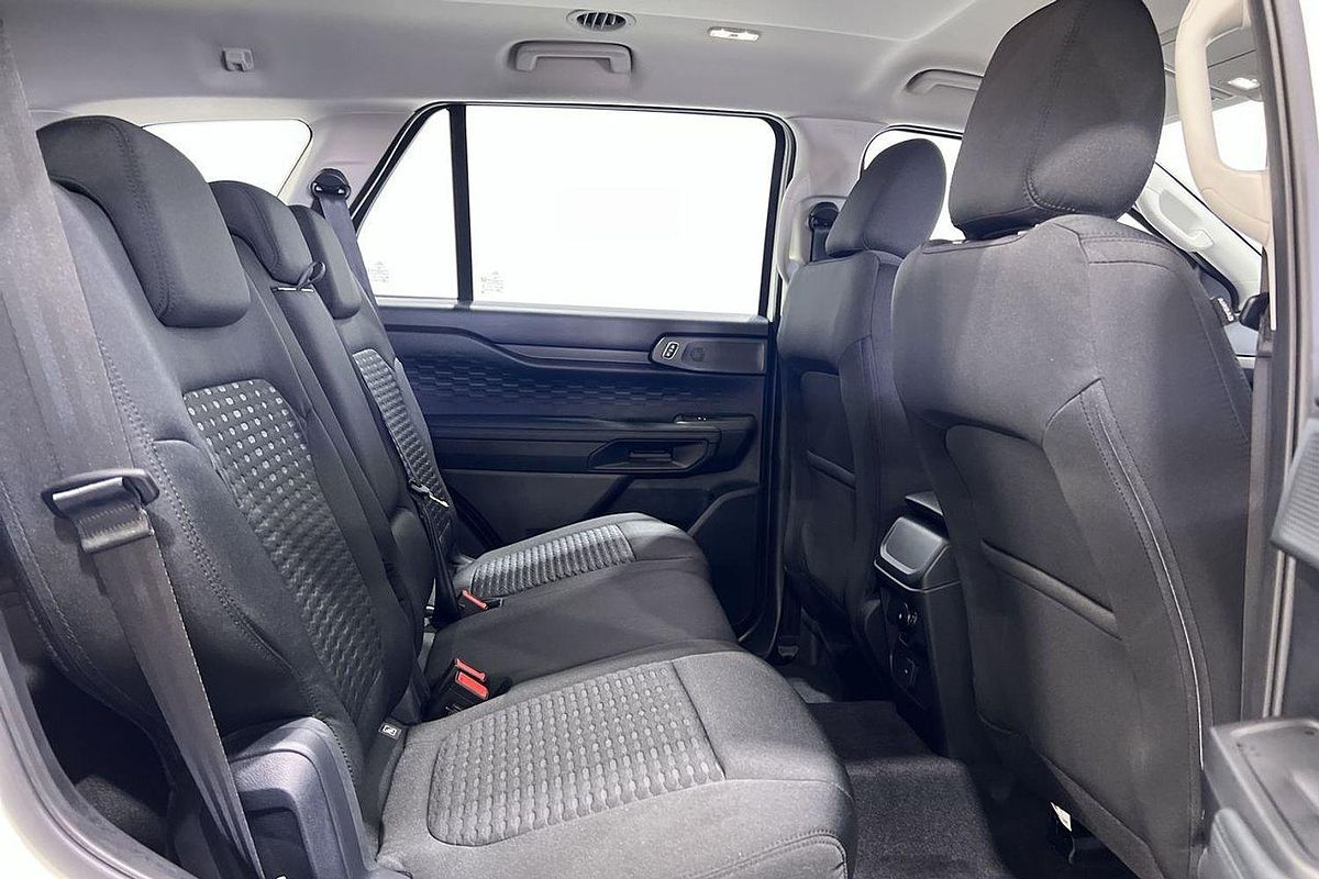 2024 Ford Everest Ambiente 2.0L