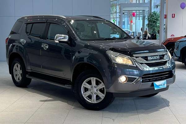 2017 Isuzu MU-X LS-T