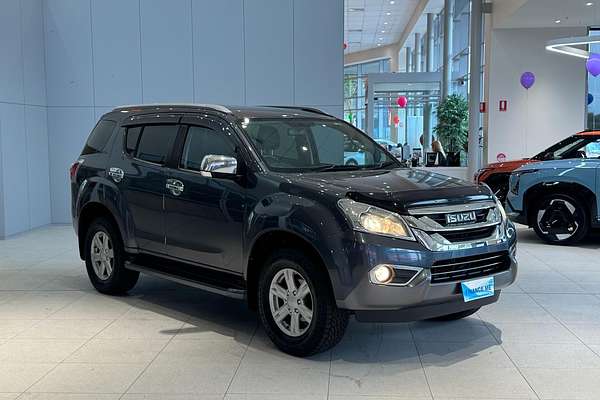 2017 Isuzu MU-X LS-T