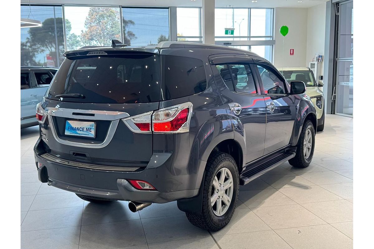 2017 Isuzu MU-X LS-T