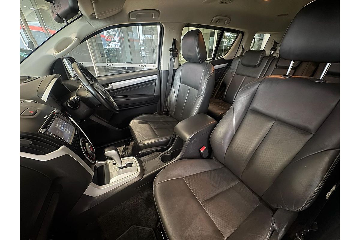 2017 Isuzu MU-X LS-T