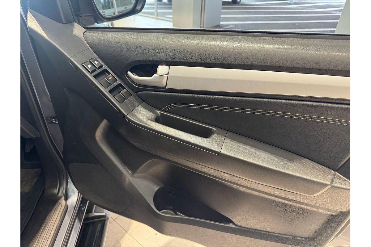 2017 Isuzu MU-X LS-T