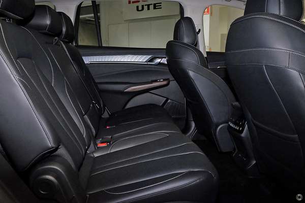 2025 MG QS Essence IS31